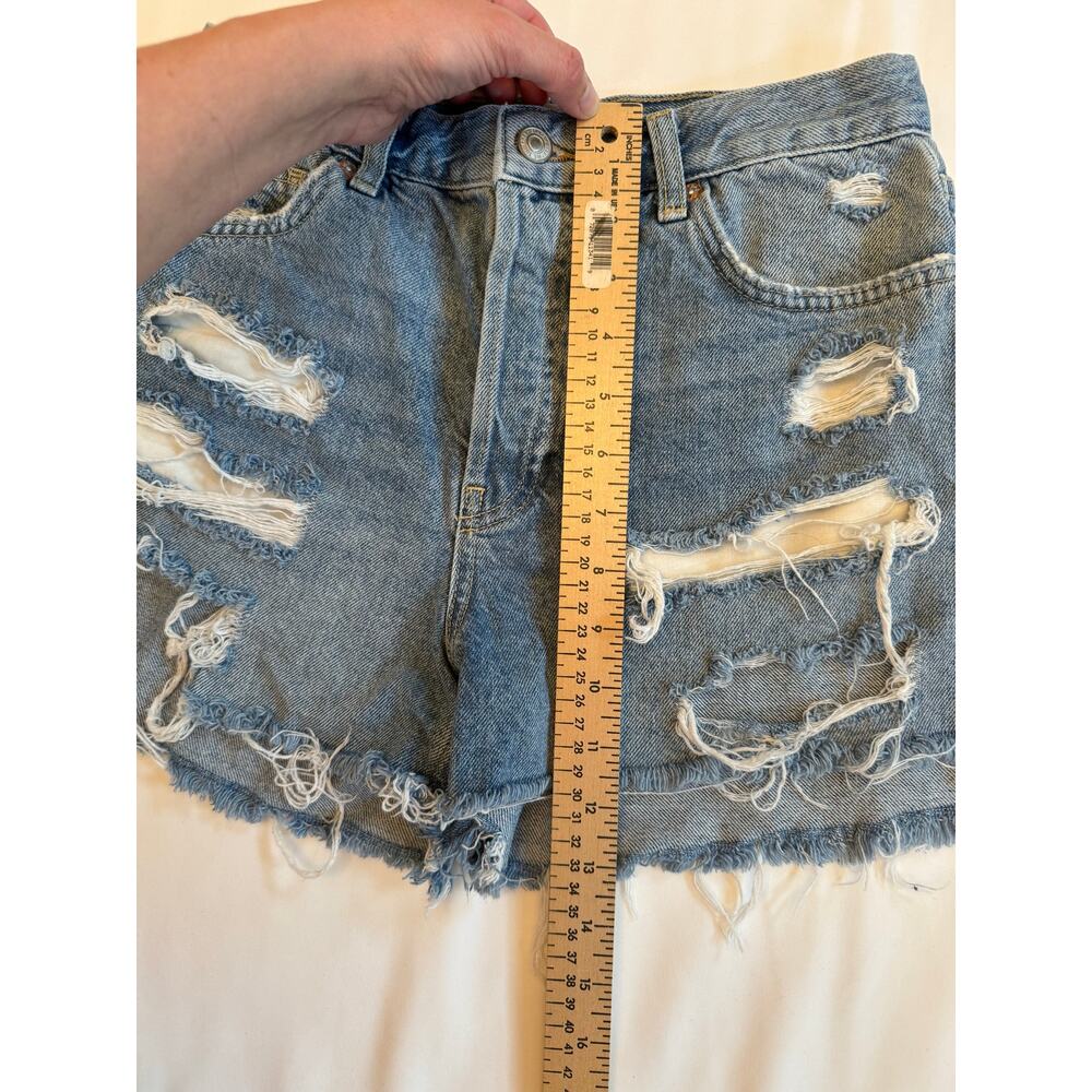 WE THE FREE Distressed Cut Off Blue Denim Shorts Button Fly 100% Cotton Size 26 - Picture 6 of 10